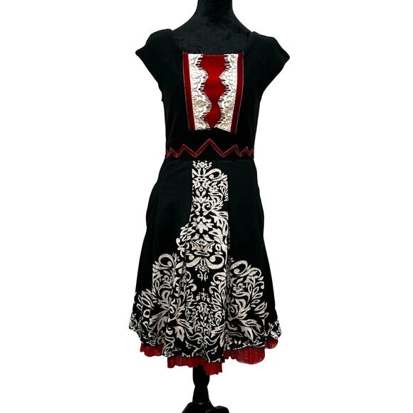 Vintage Lulu H Paris Fit & Flare Dress L Black Red Lace Detail Minor Flaw - Picture 1 of 13
